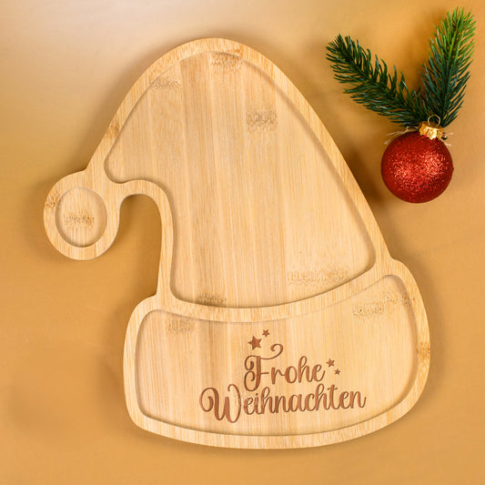 Plätzchenteller & Servierbrett aus Bambus mit Gravur 'Frohe Weihnachten' | Form Weihnachtsmütze