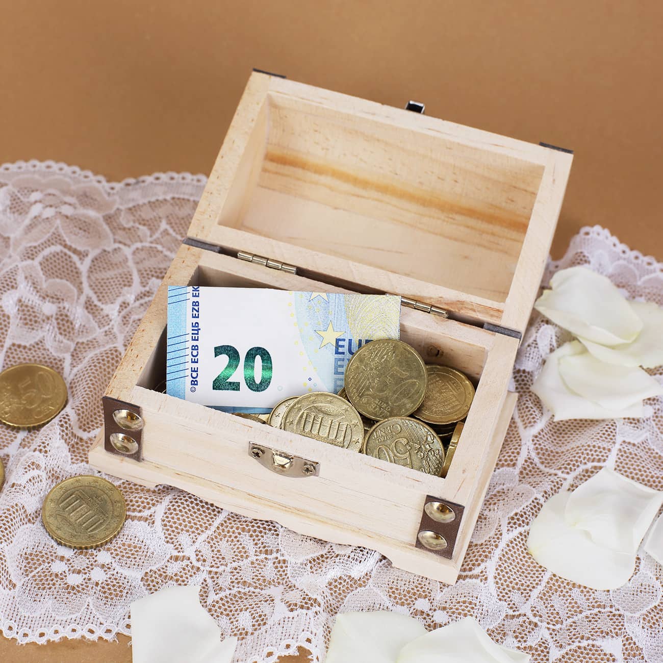 Kleine Schatztruhe als Geldgeschenk