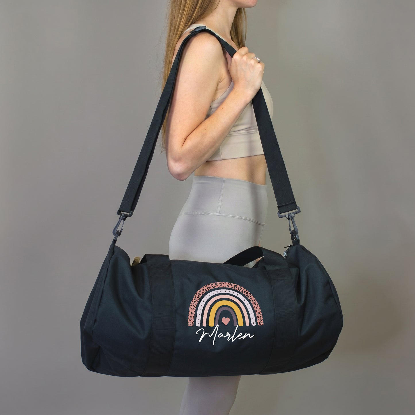 Sporttasche mit Regenbogen Motiv & Name personalisiert | Reisetasche als Geschenk für Mädchen & Frauen