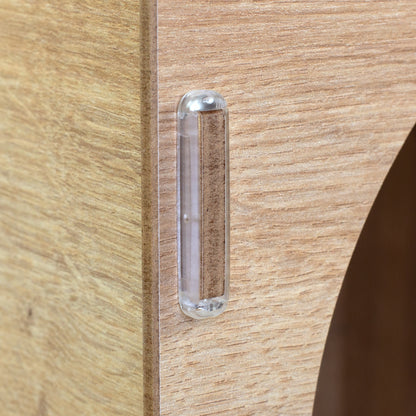 Nahaufnahme der transparenten clipfritz Klammer am Katzenhaus in Holzoptik