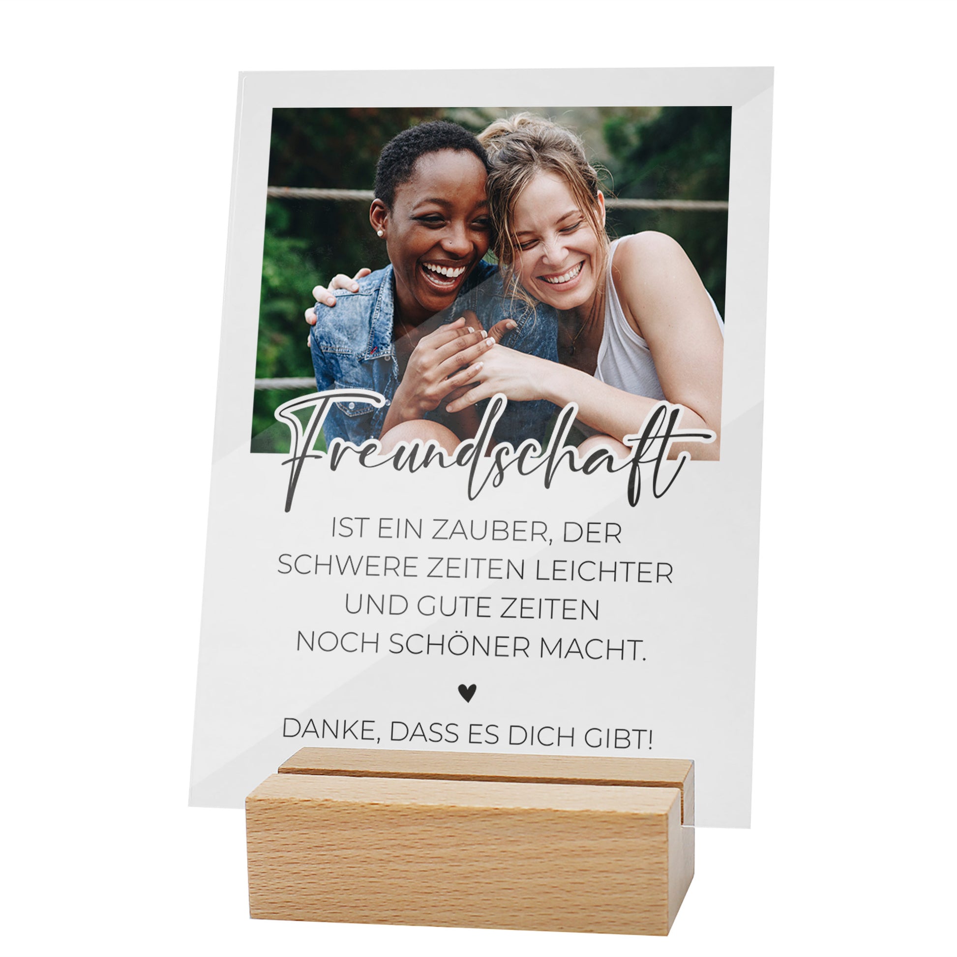 Acrylschild mit Freundschaftsspruch, personalisiert mit Foto und Holzsockel – zwei lachende Freundinnen