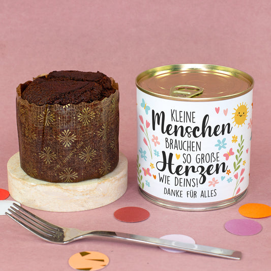Schokoladen Brownie Kuchen in der Dose mit Herzmotiv als Dankeschön Geschenk für Erzieher