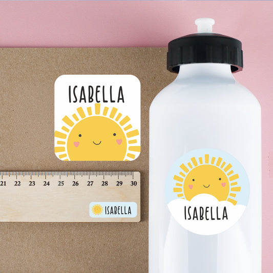 Namensaufkleber mit Sonne Motiv und Name personalisiert | 84 Sticker für Kindergarten, Kita & Schule