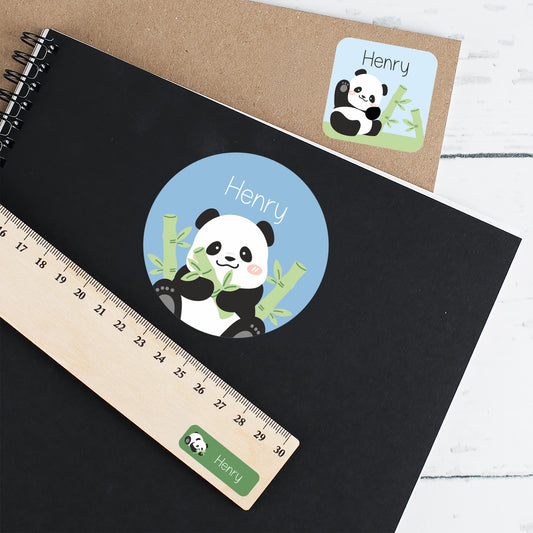 Personalisierte Namensaufkleber mit Panda Motiv und Name Henry auf Heft, Karton und Lineal