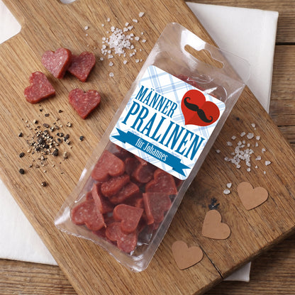 Salami Herzen als Männer Pralinen mit Namensaufkleber 