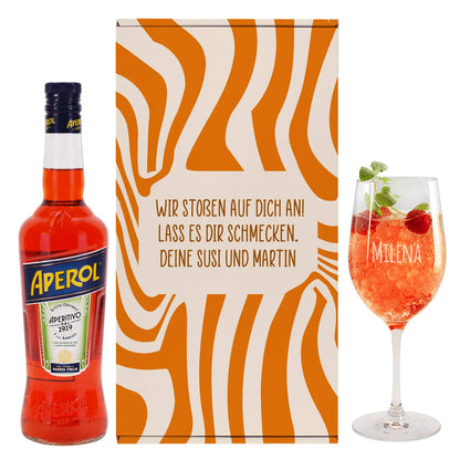 Geschenkset mit Weinglas und Aperol mit Wunschtext und Name graviert
