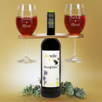 Zwei Rotweingläser mit Namen graviert, Weinbutler und Biorebe Wein | Geschenk für Paare