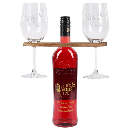 Personalisiertes Geschenkset mit individueller goldener Gravur auf der Flasche