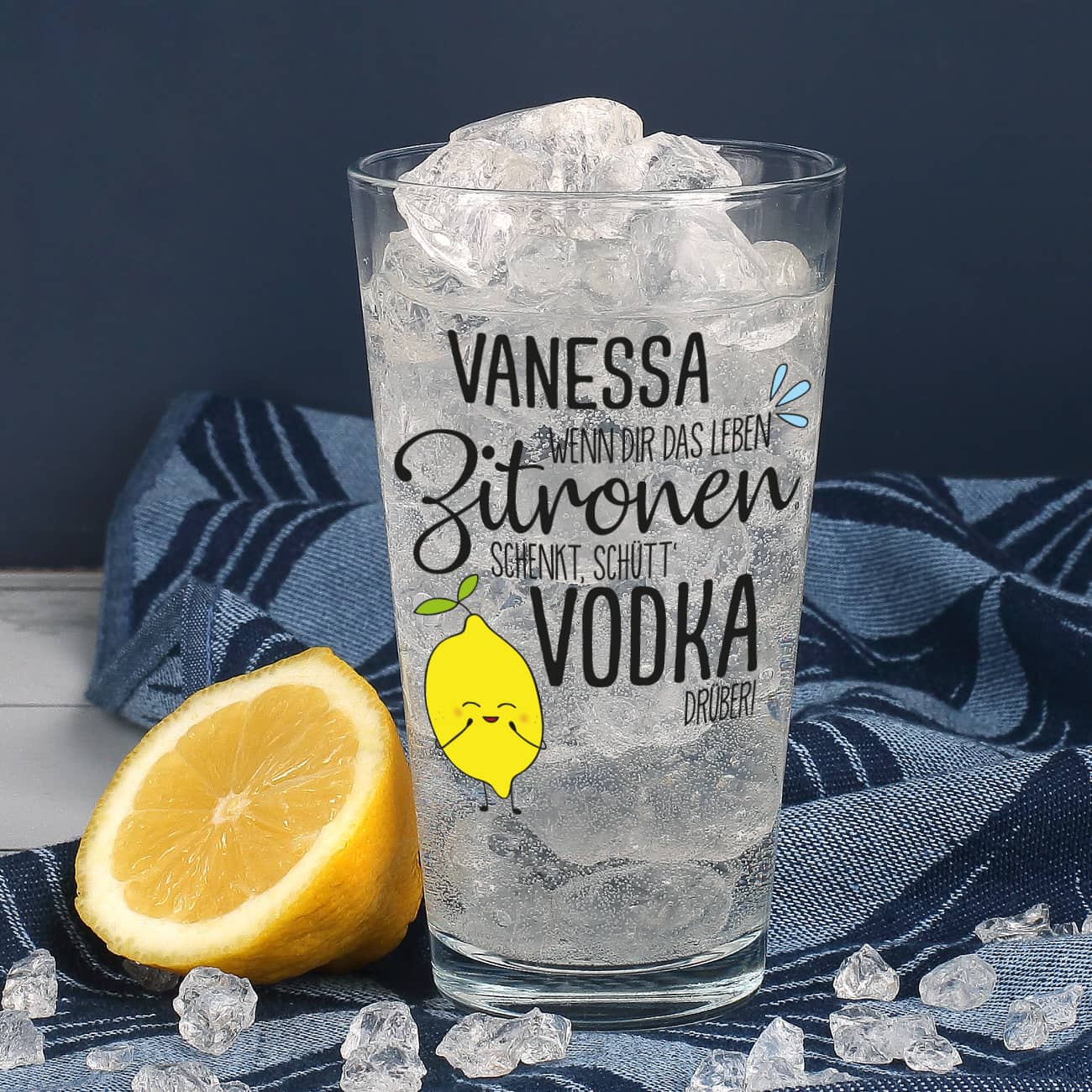 Vodka-Geschenkset mit Trinkglas, Absolut Vodka in Geschenkverpackung
