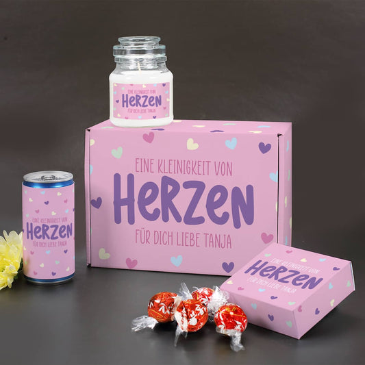 Eine Kleinigkeit vom Herzen - Personalisiertes Geschenkset mit Secco, Duftkerze, Lindorkugeln und Verpackung