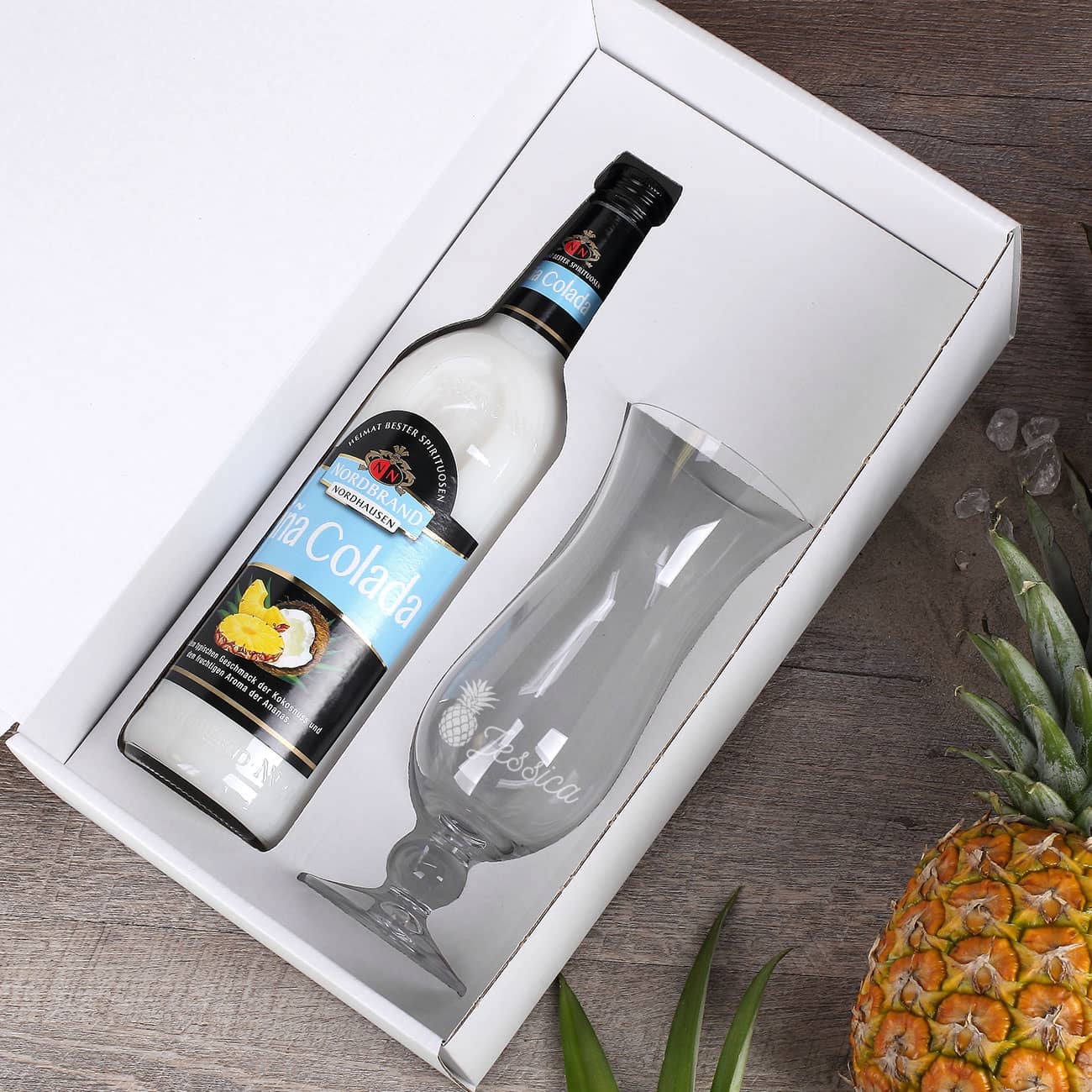 Flasche mit Glas