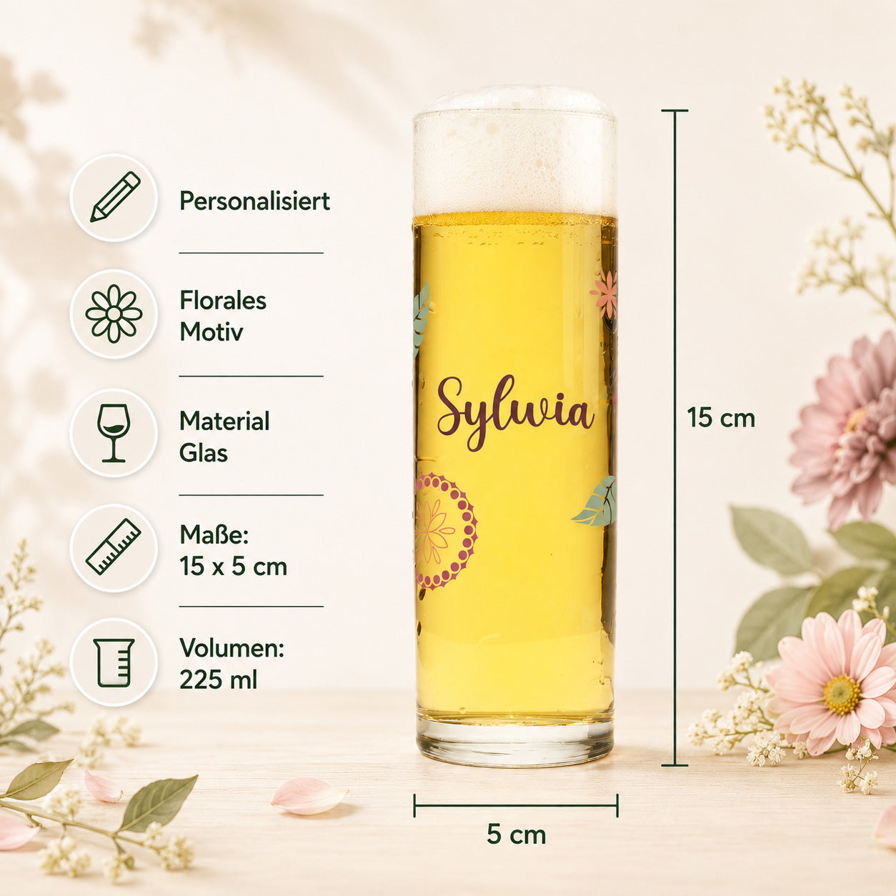 Kölschglas mit floralem Ornament-Motiv, Name Sylwia und Produktinformationen zu Material, Maßen und Volumen