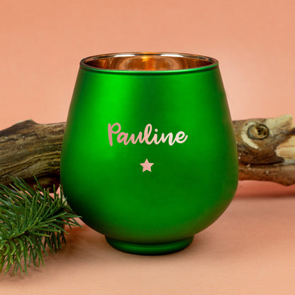 Personalisiertes Windlicht zu Weihnachten graviert mit Name & Sternmotiv in Rot oder Grün