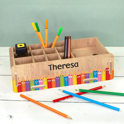 Stiftebox in Holzoptik mit Name Theresa als Schreibtisch-Organizer für Kinder