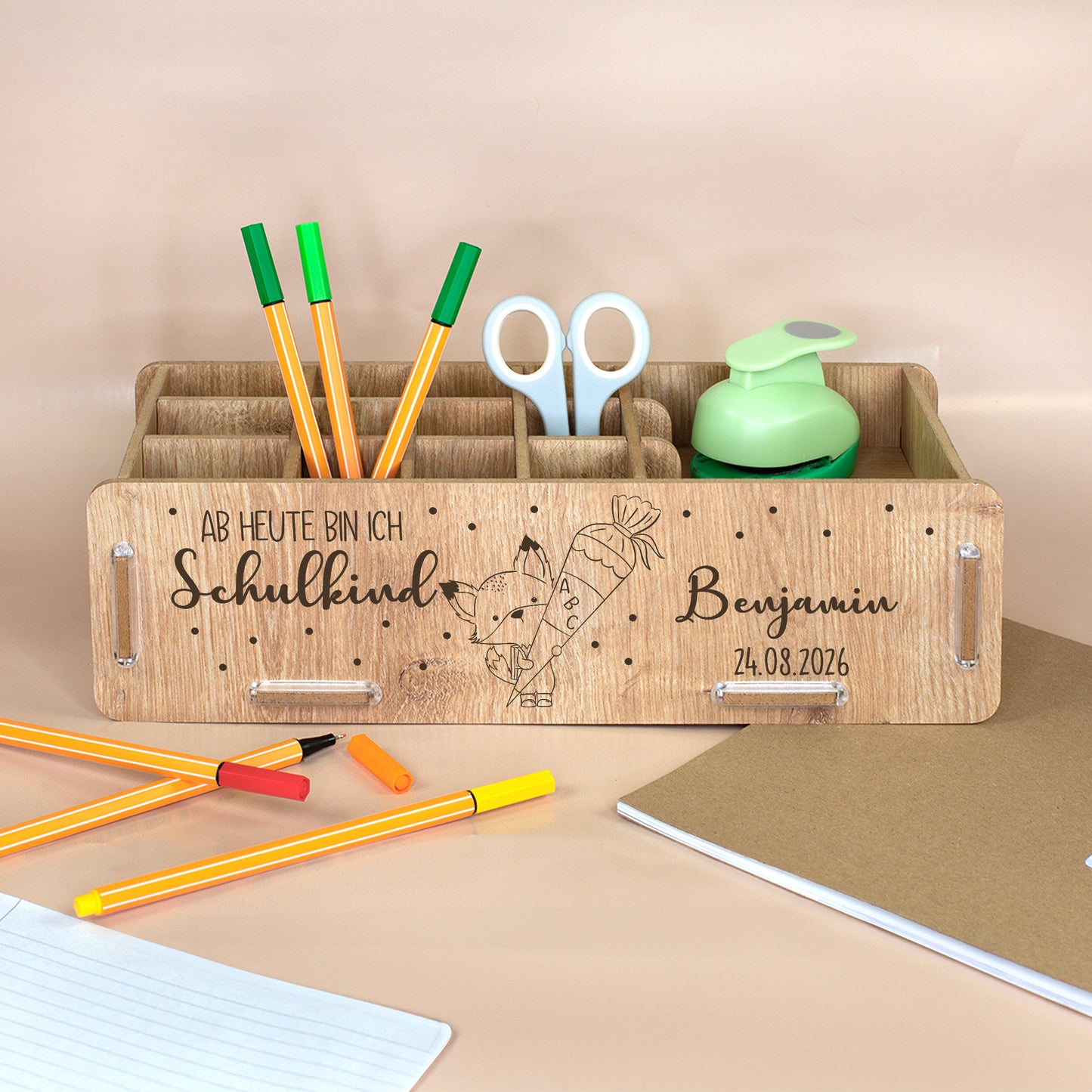 Stiftebox in Holzoptik mit Name Benjamin, Fuchs-Motiv und 16 Fächern für Schulzubehör