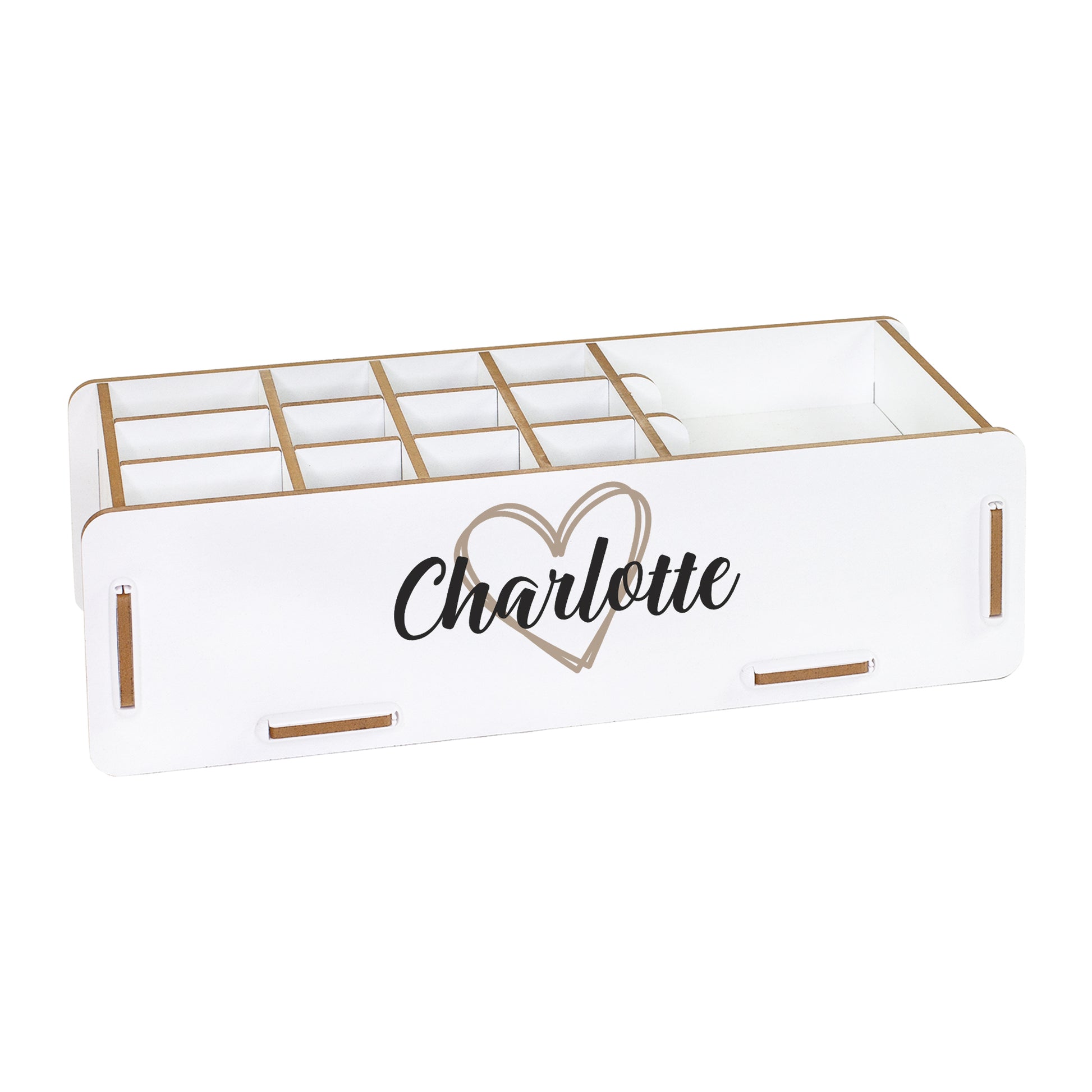 Freigestellter weißer Make-up Organizer mit personalisiertem Namen Charlotte und Herzmotiv