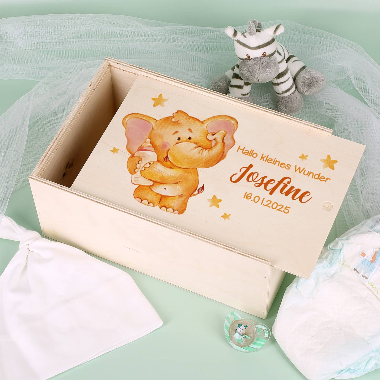 Erinnerungsbox mit Elefant, Wunschname und Geburtsdatum