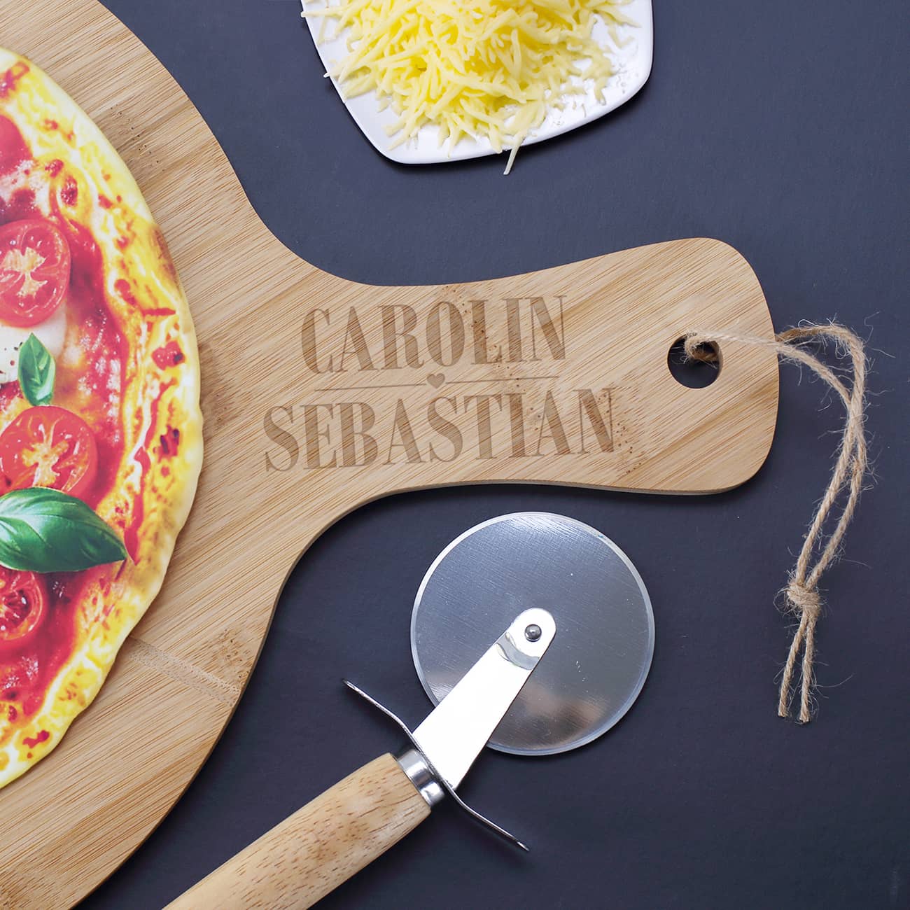 Graviertes Pizzabrett mit Ihren Wunschnamen