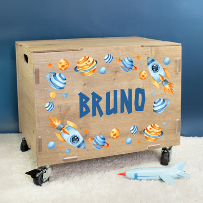 Personalisierte Rollbox aus Holz von clipfritz - Spielzeugkiste mit Weltraum Motiv & Name für Jungen