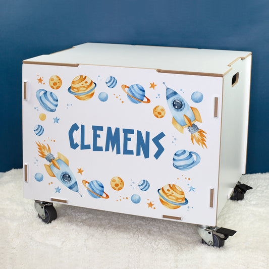 Personalisierte Rollbox aus Holz von clipfritz - Spielzeugkiste mit Weltraum Motiv & Name für Jungen