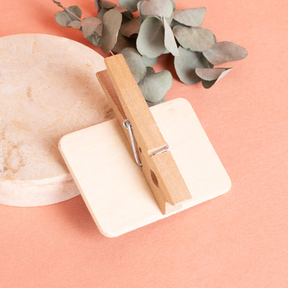 Tischnummer als Holztafel mit Klammer für Hochzeiten, Geburtstage & Feiern