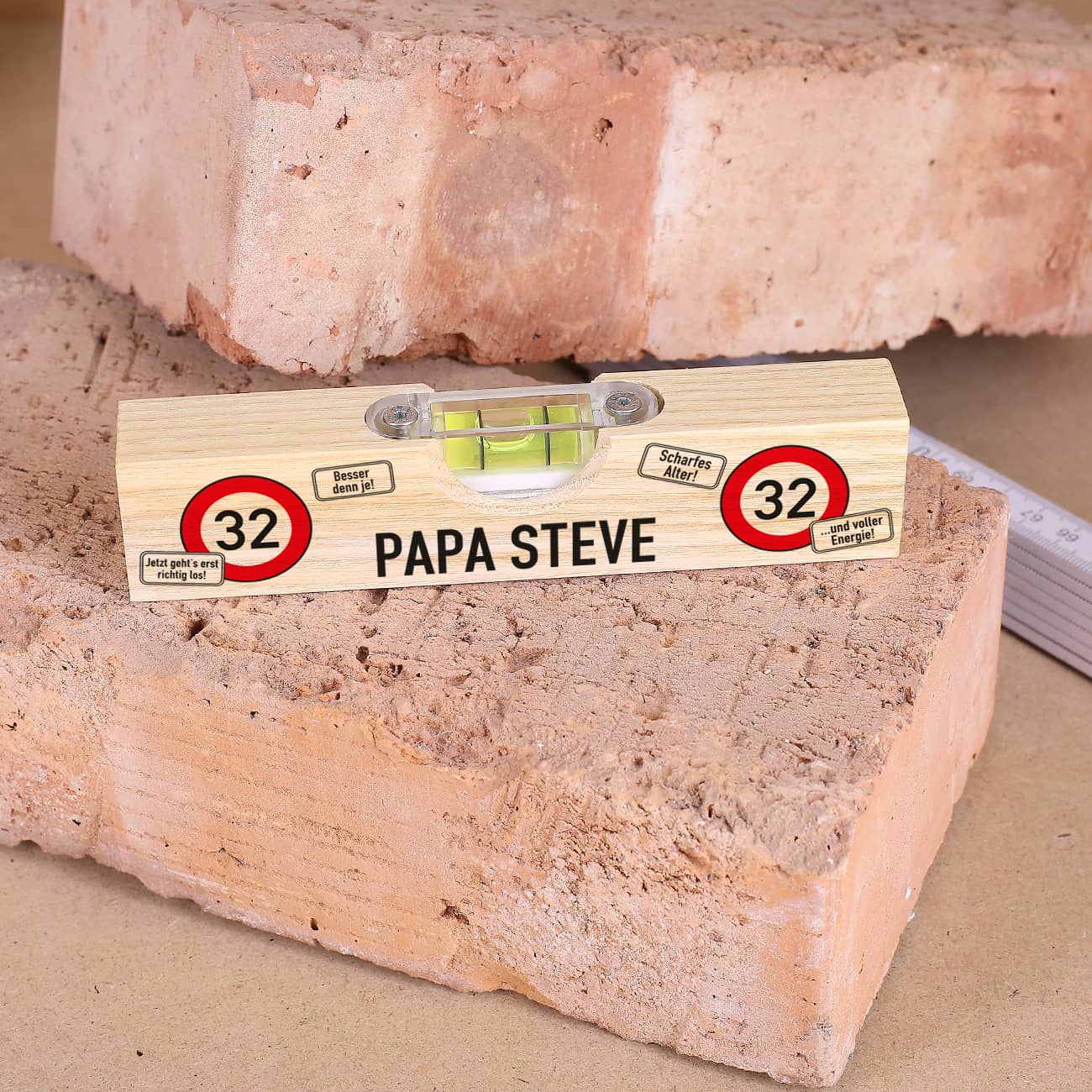 Personalisierte Mini-Wasserwaage aus Holz