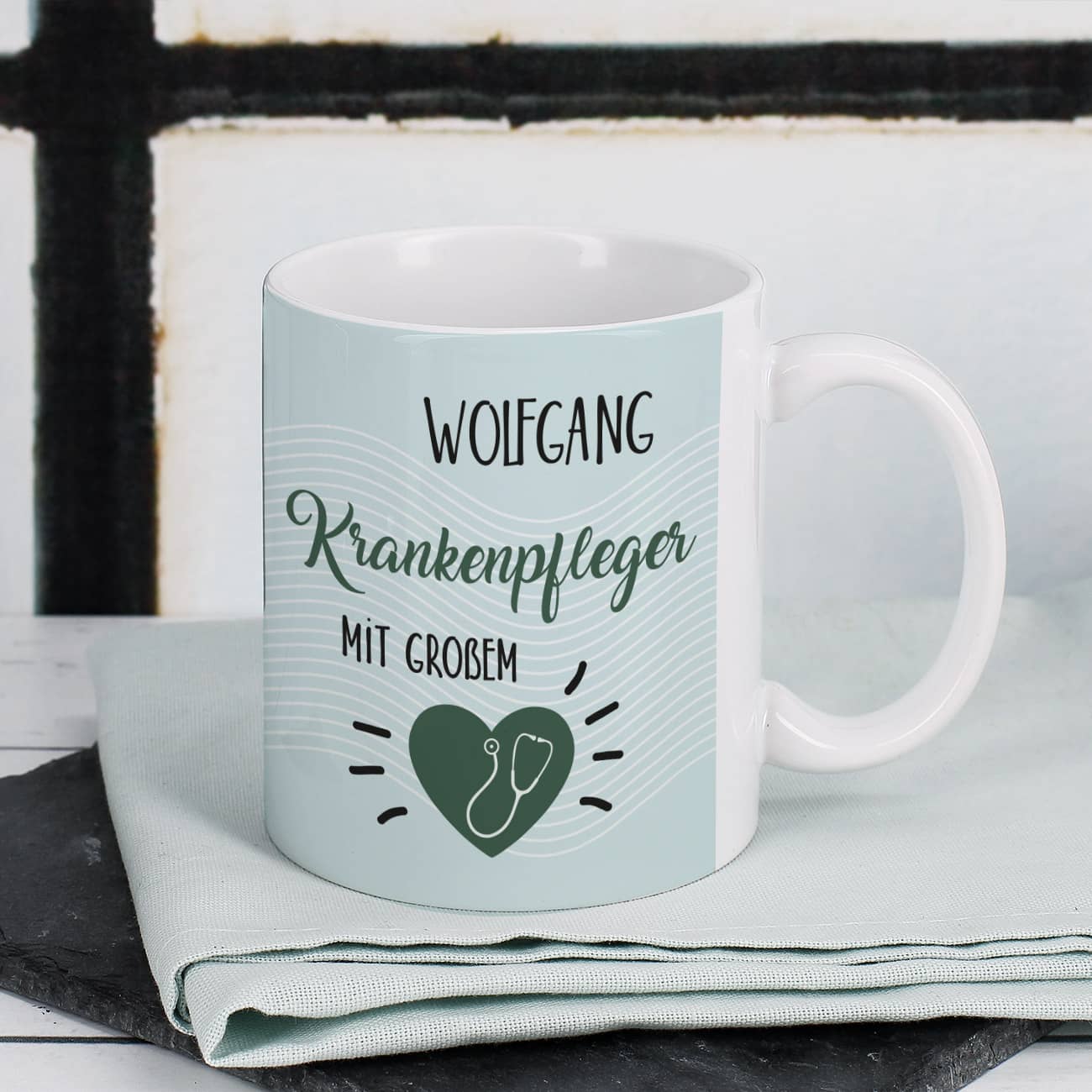 Tasse für einen Krankenpfleger mit großem Herz mit Name personalisiert