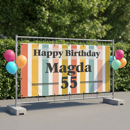 Personalisiertes Geburtstagsbanner für Bauzaun mit Name Magda und Alter 55 im modernen Streifen Design