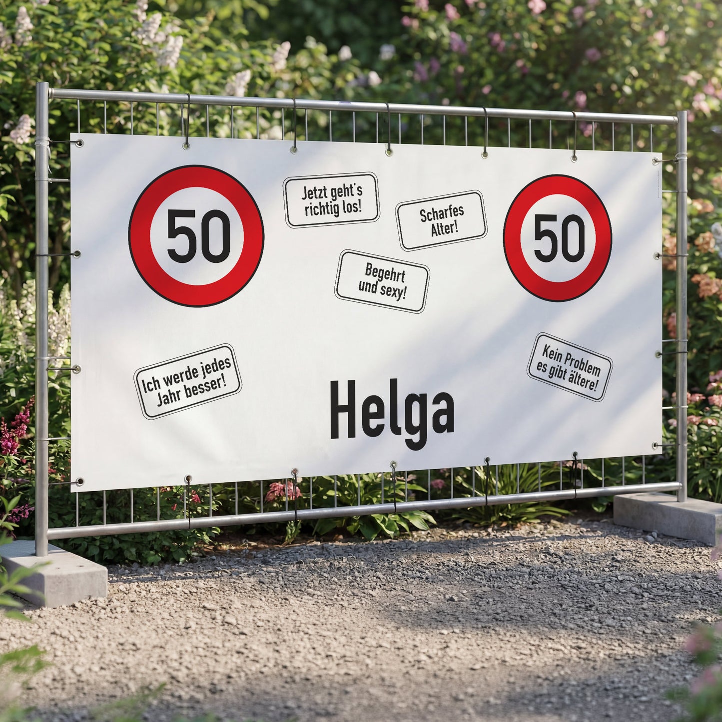 XXXL Bauzaun Banner zum 50. Geburtstag mit Name Helga und Verkehrszeichen Design am Gartenzaun
