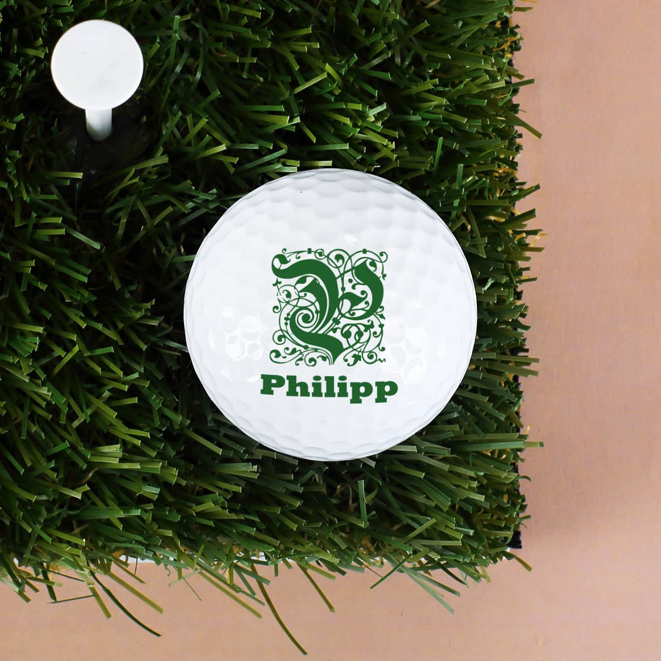 Golfball mit persönlichen Wunschnamen