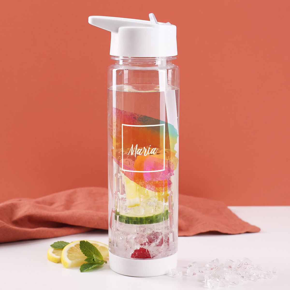 Watercolor Trinkflasche mit Strohhalm, Fruchteinsatz und Wunschnamen bedruckt
