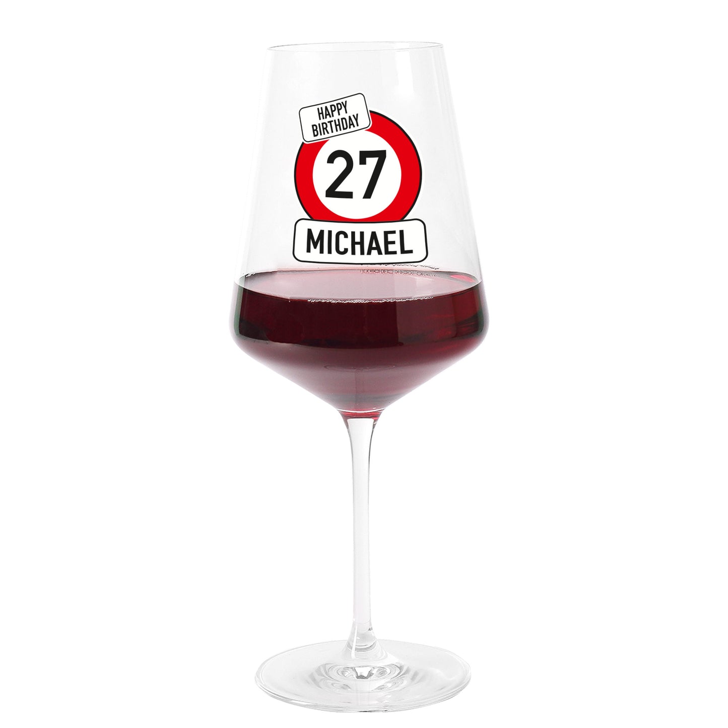 Freigestelltes personalisiertes Weinglas mit Verkehrszeichen-Motiv und rotem Wein