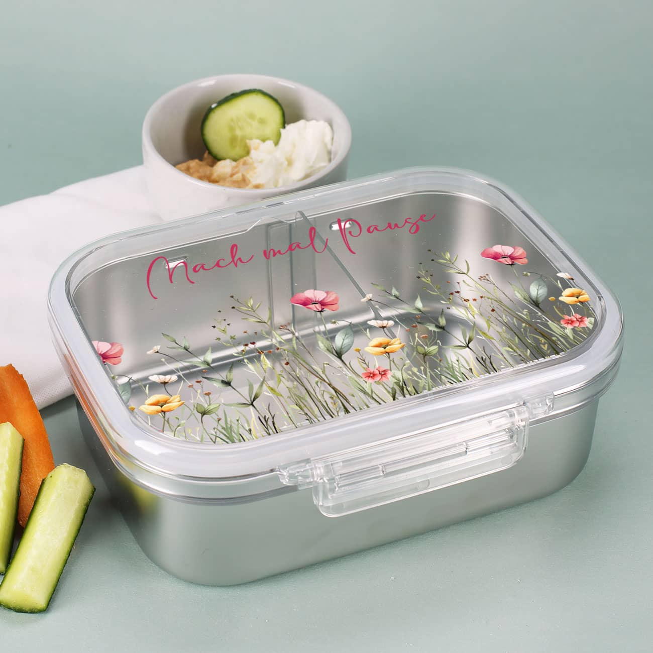Personalisierte Brotdose mit sommerlichen Wildblumen-Motiv und Wunschtext