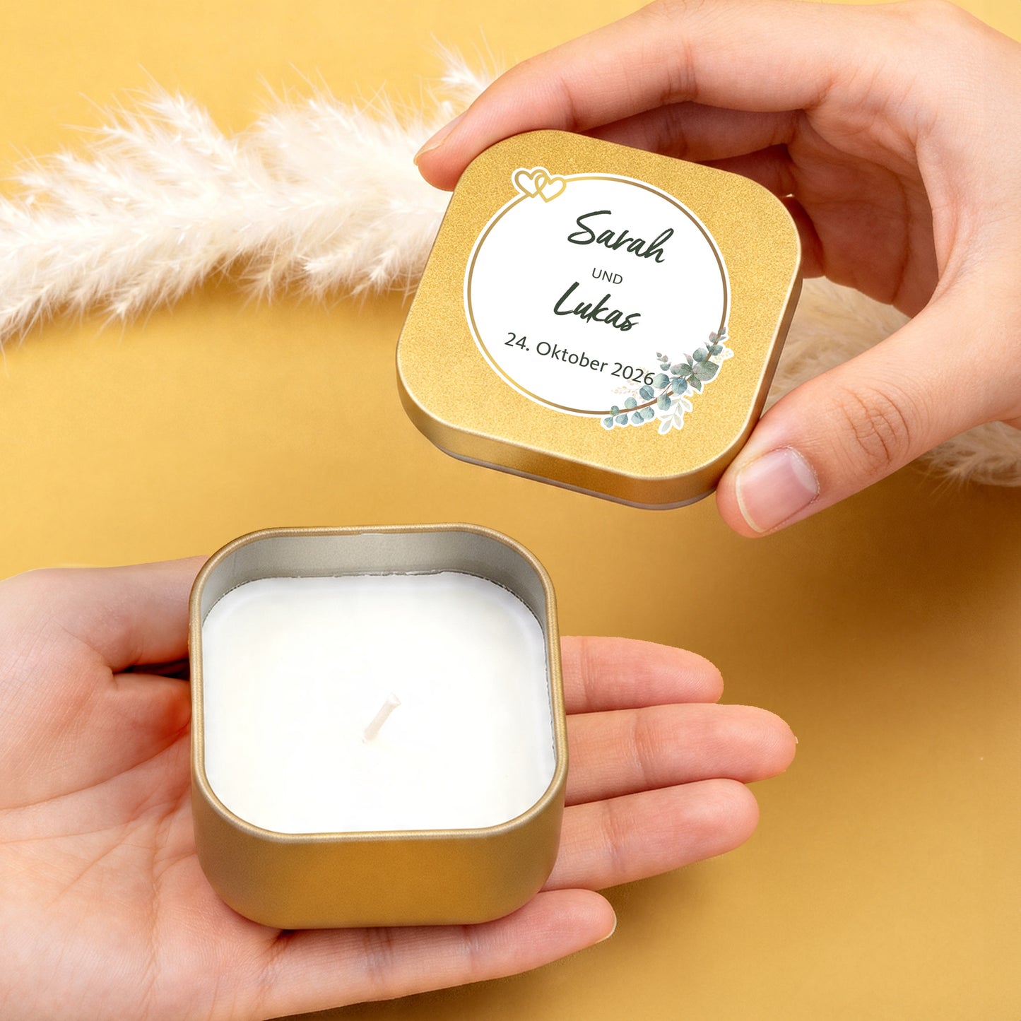 Personalisierte Hochzeitskerze als Gastgeschenk mit Metalldose in Gold und Roségold