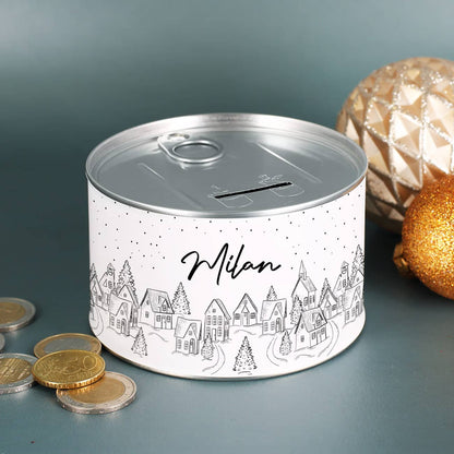 Metallspardose zum Aufreißen mit verschneiter Stadt als Motiv und Ihrem Wunschnamen