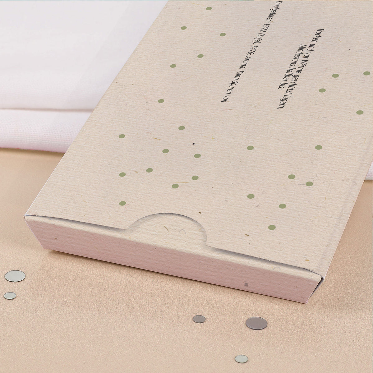 Rückseite der Verpackung der personalisierten XL Schokolade mit Produktangaben