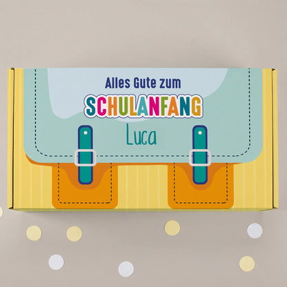 Geschenkverpackung zur Einschulung personalisiert mit Name | Schulranzen Design