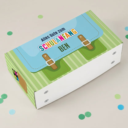 Geschenkverpackung zur Einschulung personalisiert mit Name | Schulranzen Design