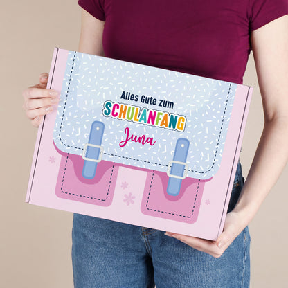 Geschenkverpackung zur Einschulung personalisiert mit Name | Schulranzen Design