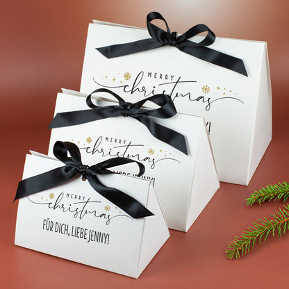 Weihnachts-Geschenktaschen in drei Größen mit schwarzem Satinband und Widmung