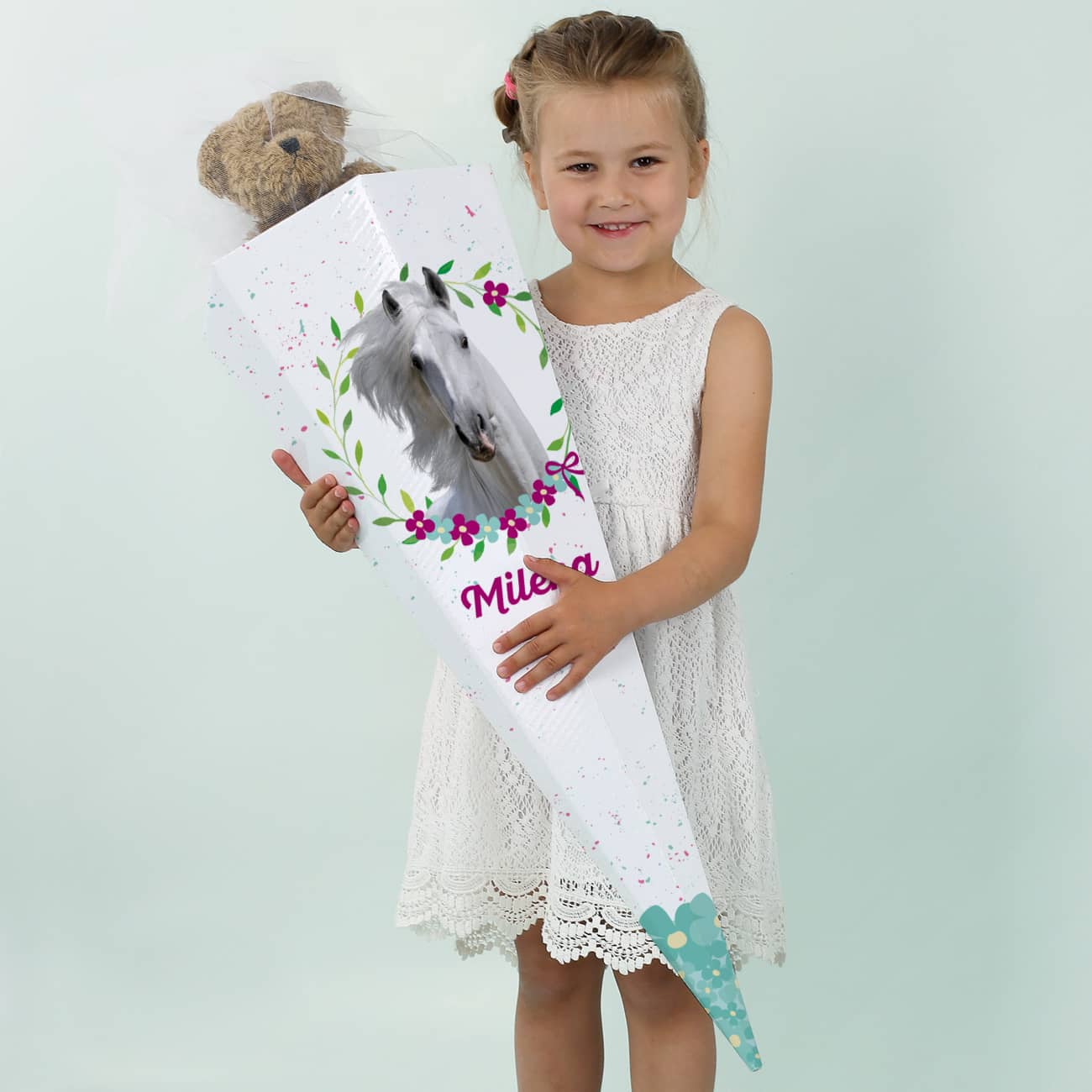 Pferde-Schultüte für Mädchen mit Blumen, Blättern und Name