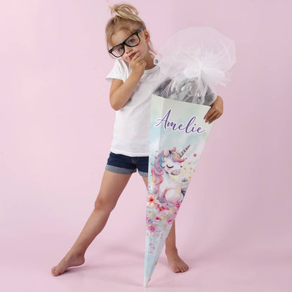 Einhorn - Zuckertüte mit Name und Blumen bedruckt