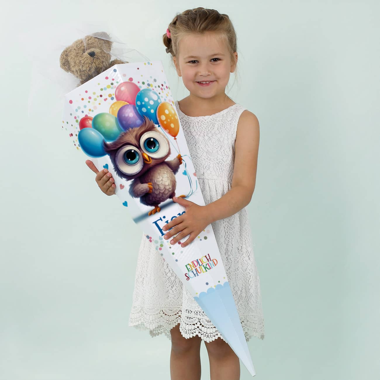 Endlich Schulkind - Zuckertüte mit Eule, bunten Luftballons und Name
