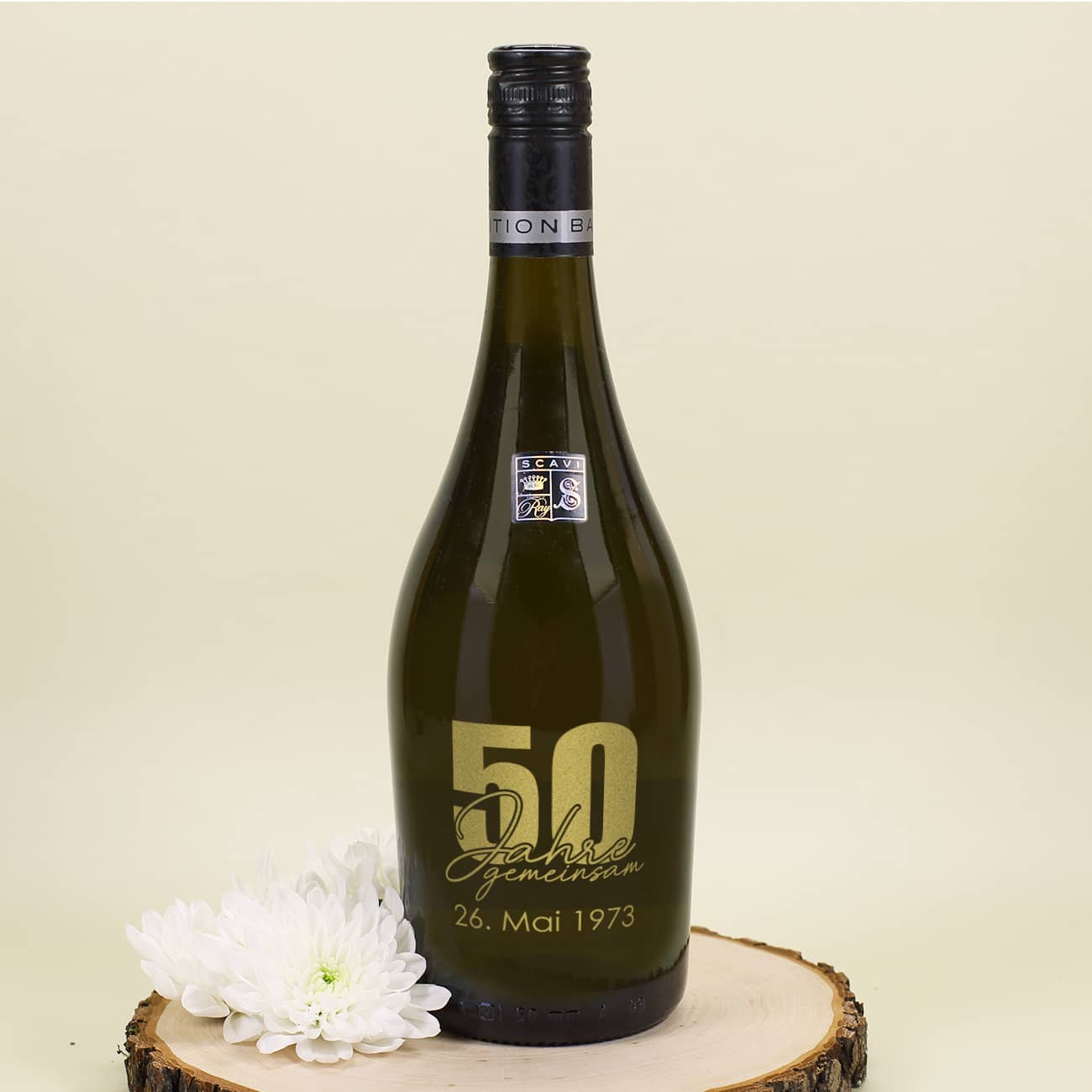 50 Jahre gemeinsam - goldene Gravur auf Seccoflasche