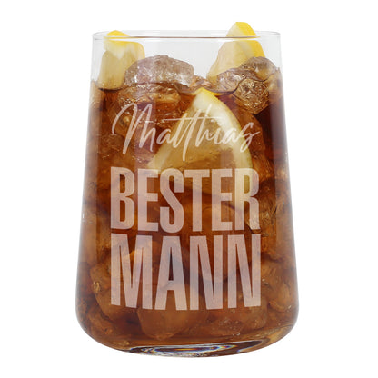 Personalisiertes Glas Bester Mann mit Name Gravur gefüllt mit Eis und Zitronenscheiben