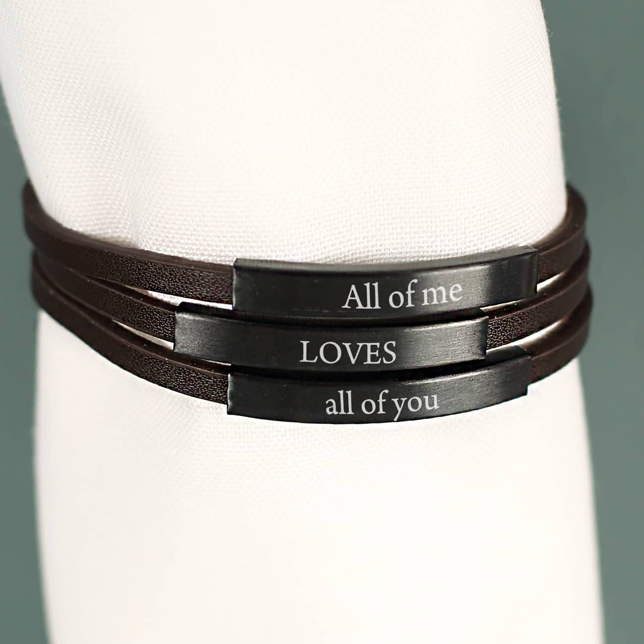 Graviertes Männer Armband mit 3 Wunschtexten