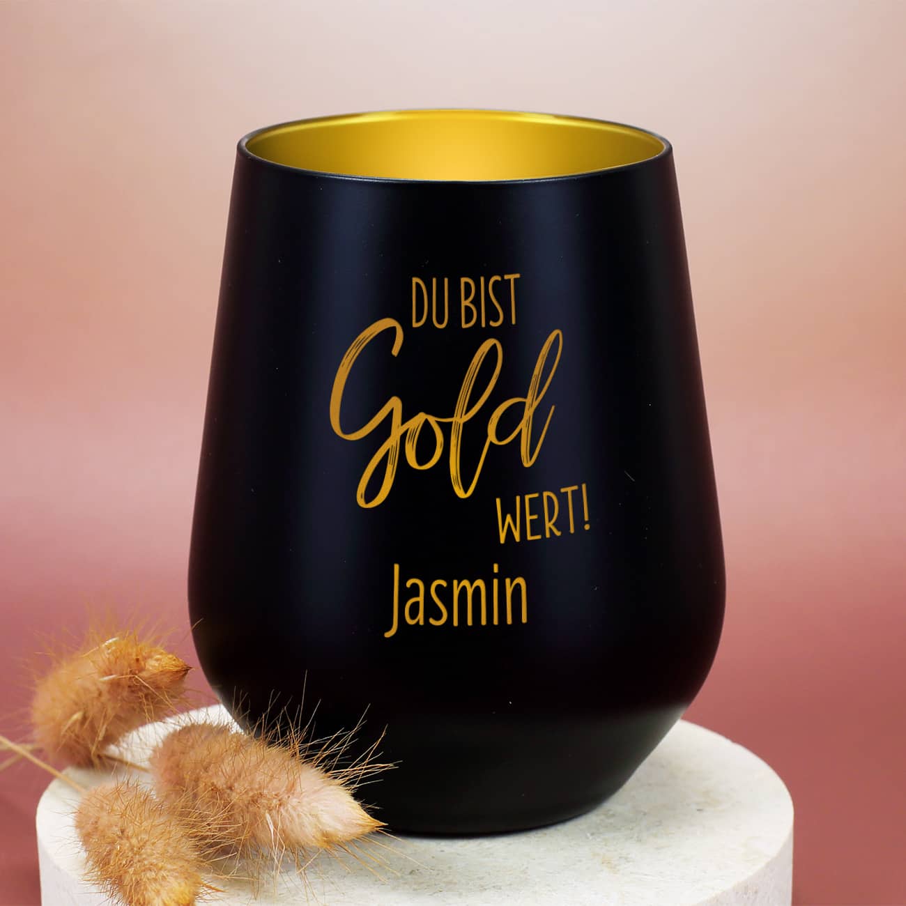 Gravierter Kerzenbecher als tolles und persönliches Geschenk zum Geburtstag