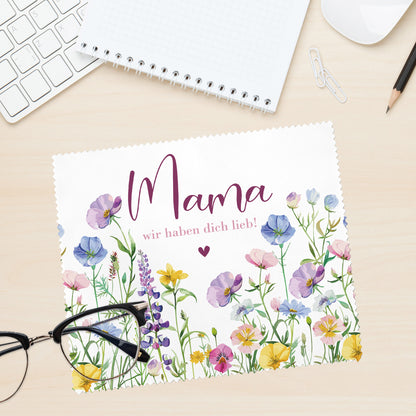 Personalisiertes Brillenputztuch Mama „wir haben dich lieb“ mit Blumenmotiv und Brille daneben