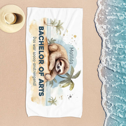 Bachelor Strandtuch mit Faultier, Name und Wunschtext, 180x100cm