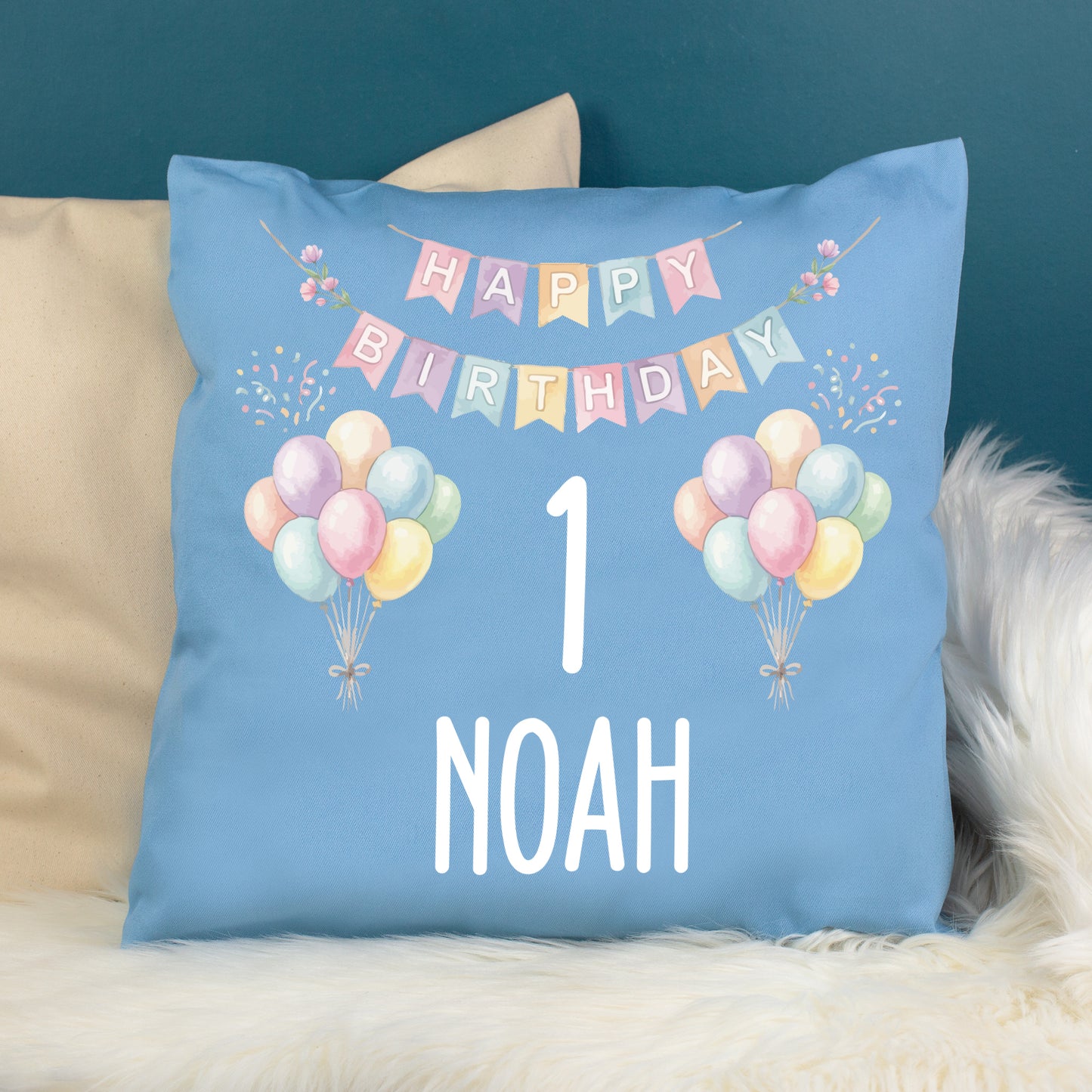 Blaues personalisiertes Geburtstagskissen mit Ballons, Zahl 1 und Name Noah